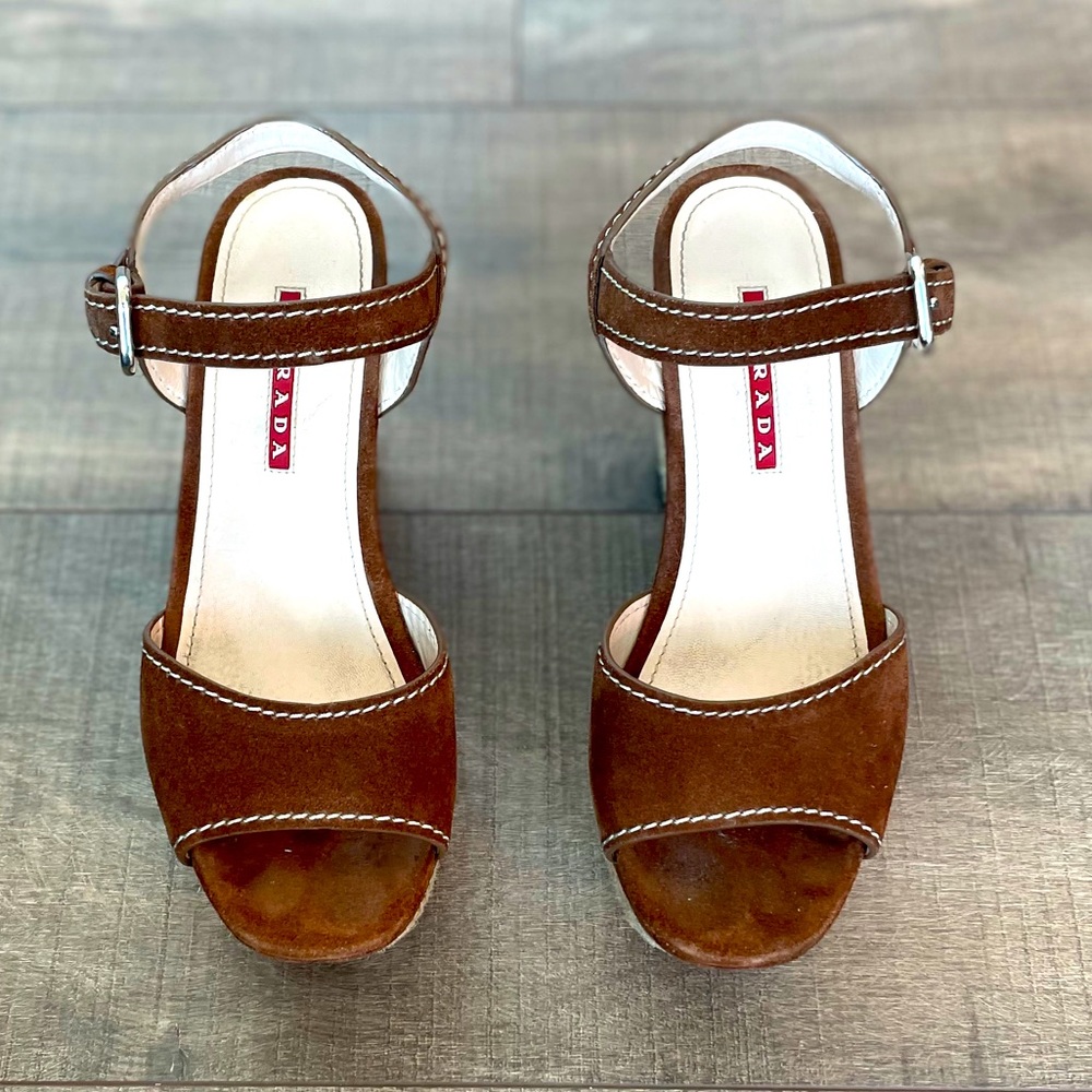Prada Brown Tan Suede / Raffia Wedges